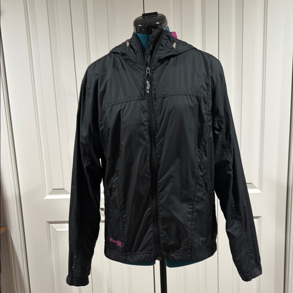 Columbia Packable Lightweight Jacket